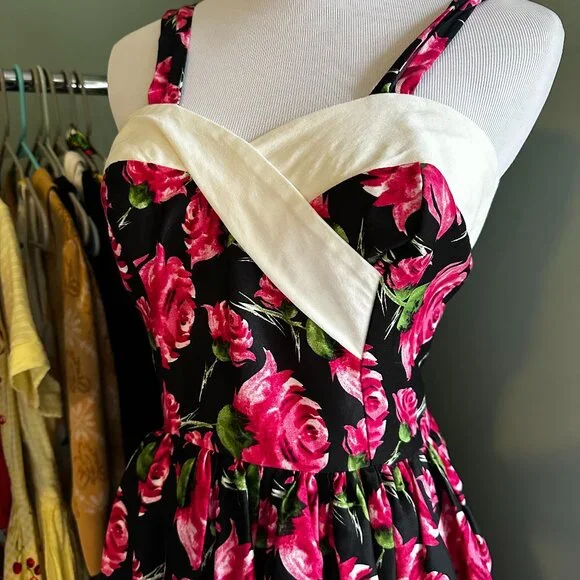 Unique Vintage Roses - Picture 2 of 3